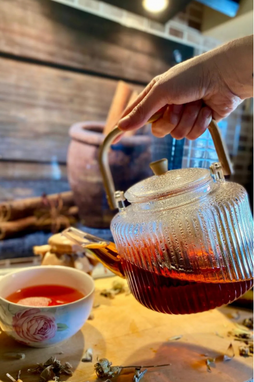 Allegrı 1200 ml Bambu Saplı Cam Demlik – Isıya Dayanıklı Borosilikat, Cam Süzgeçli, Bitki Çayı ve Çay Demleme Allegrı 1200 ml Bambu Saplı Cam Demlik – Isıya Dayanıklı Borosilikat, Cam Süzgeçli, Bitki Çayı ve Çay Demleme